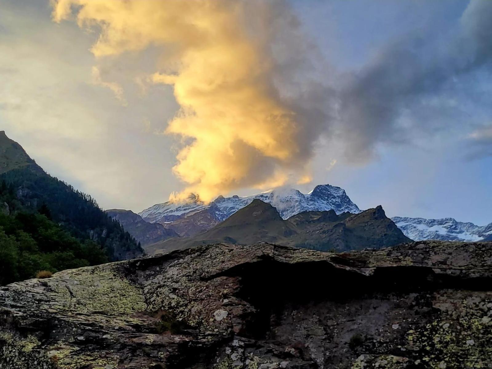 Pietre Gemelle Resort Аланья-Вальсезия Экстерьер фото
